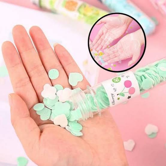 4 tube Portable Cherry Scented Paper Soap Flakes